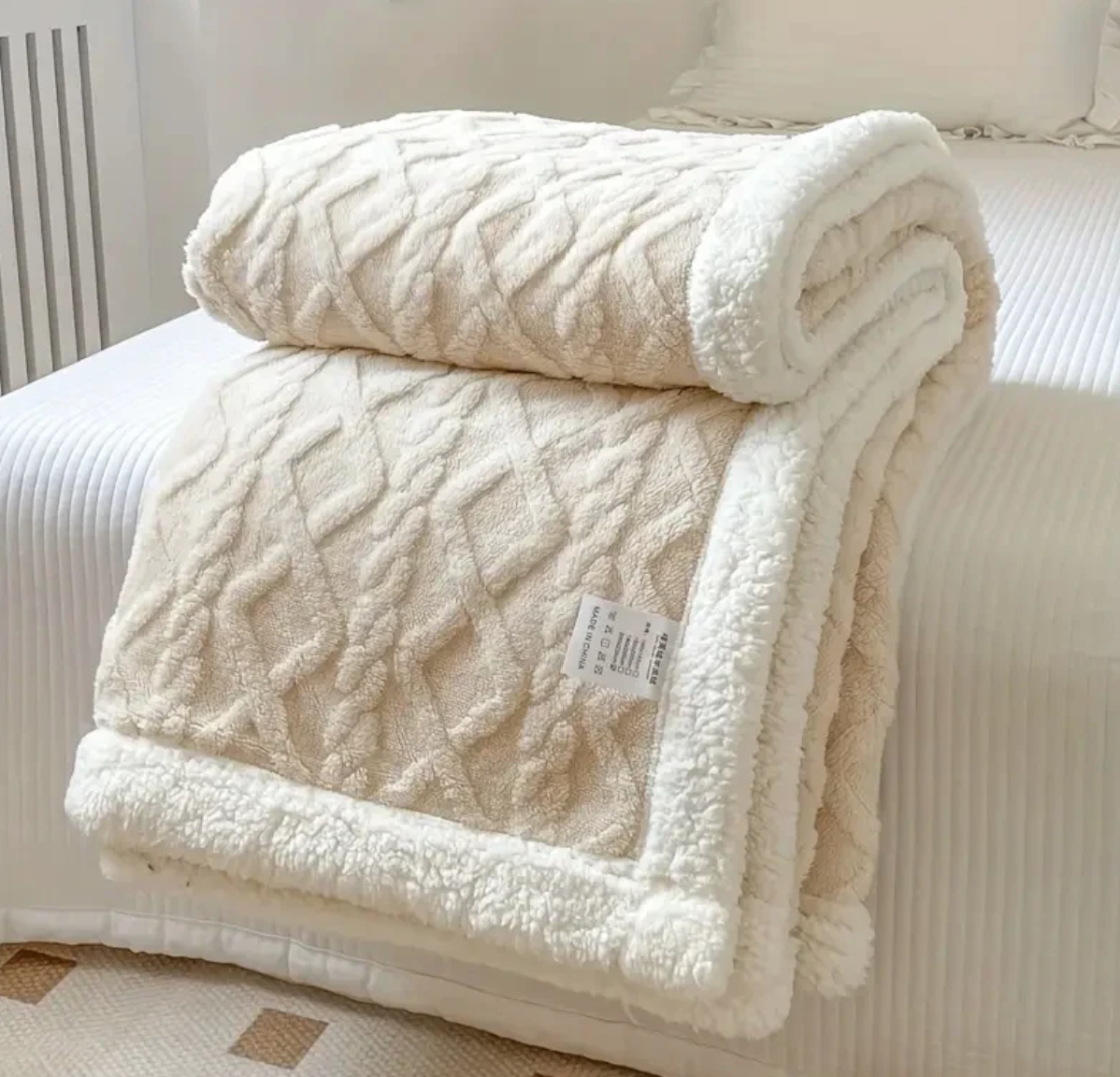 All-Season Sherpa Plush Throw Blanket™